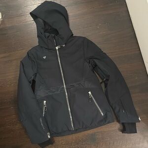 Like new black Obermeyer ski jacket teen Medium (10-12)